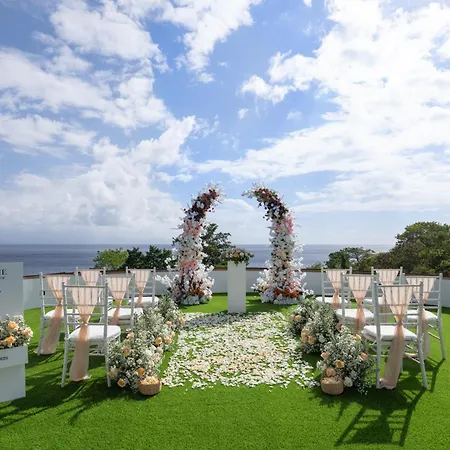 Giri Sea Cliff Penida Resort & Spa