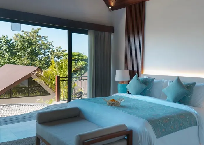 Giri Sea Cliff Penida & 5*